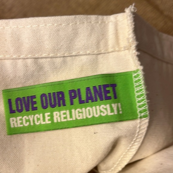 Keep Calm and Carry On canvas tote by ROA - Picture 9 of 10